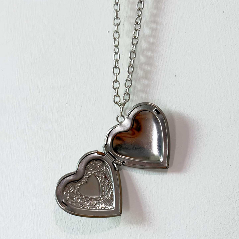 Moda Barok Vintage Kalp Şeklin - Heart Locket Necklace Photo incelemesi ve fiyatı