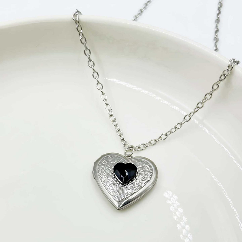 Moda Barok Vintage Kalp Şeklin - Heart Locket Necklace Photo incelemesi ve fiyatı