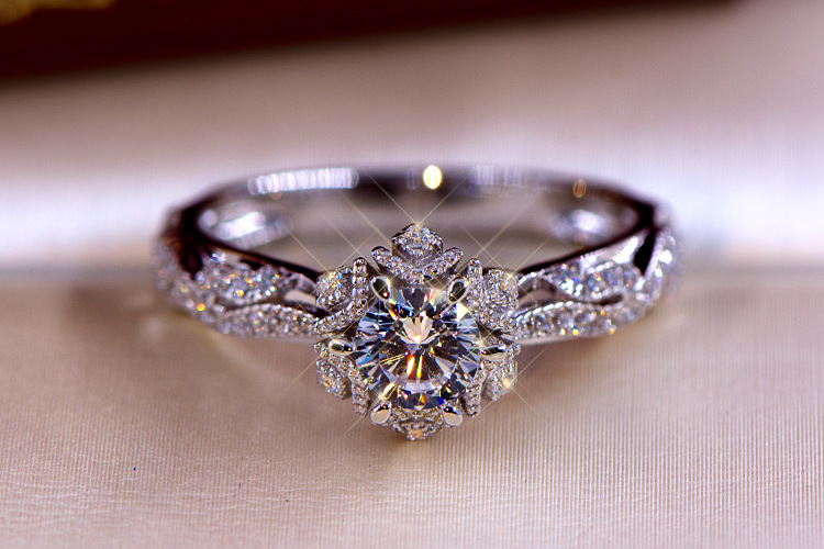 Oyuk Çiçek Yıldız S925 Gümüş Y - Moissanite Engagement Ring 1 Carat incelemesi ve fiyatı