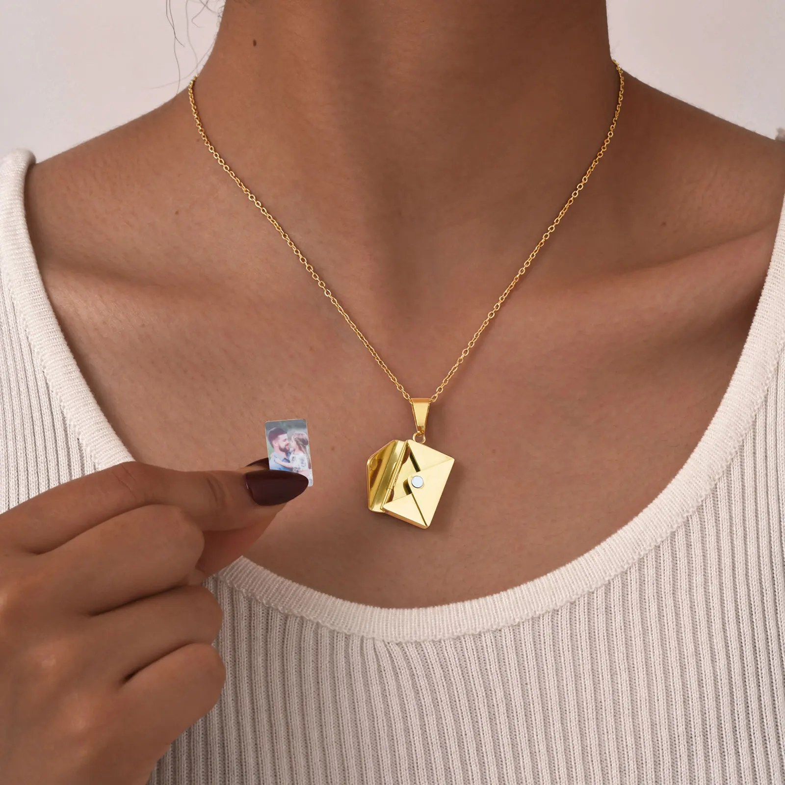 Kişiye Özel Fotoğraf Madalyonl - Custom Name Necklace Stainless Steel incelemesi ve fiyatı
